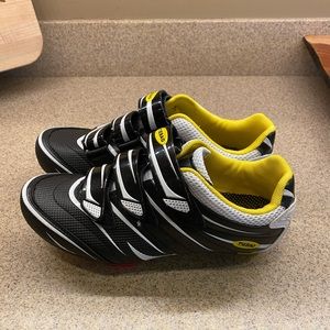 Tiebao Lock Pedal Cycling Shoes, Women’s 8